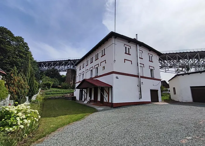 Pod Wiaduktem 아파트