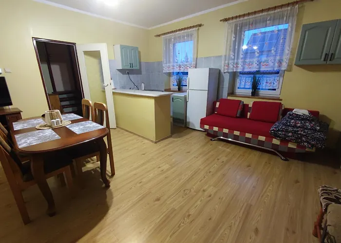 Pod Wiaduktem 아파트 *