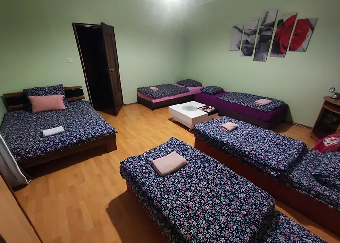 Pod Wiaduktem Apartment *